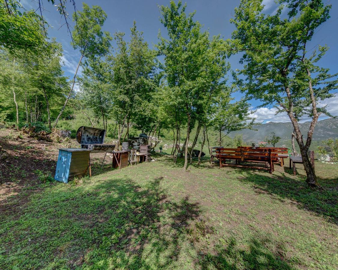 Holiday Home Pavle Rijeka Crnojevića Екстериор снимка