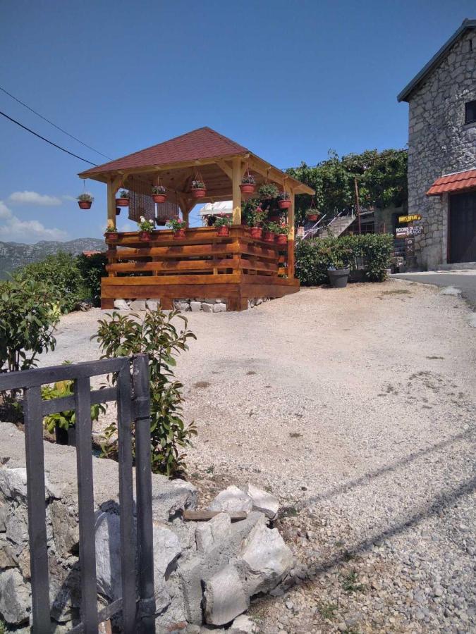 Holiday Home Pavle Rijeka Crnojevića Екстериор снимка